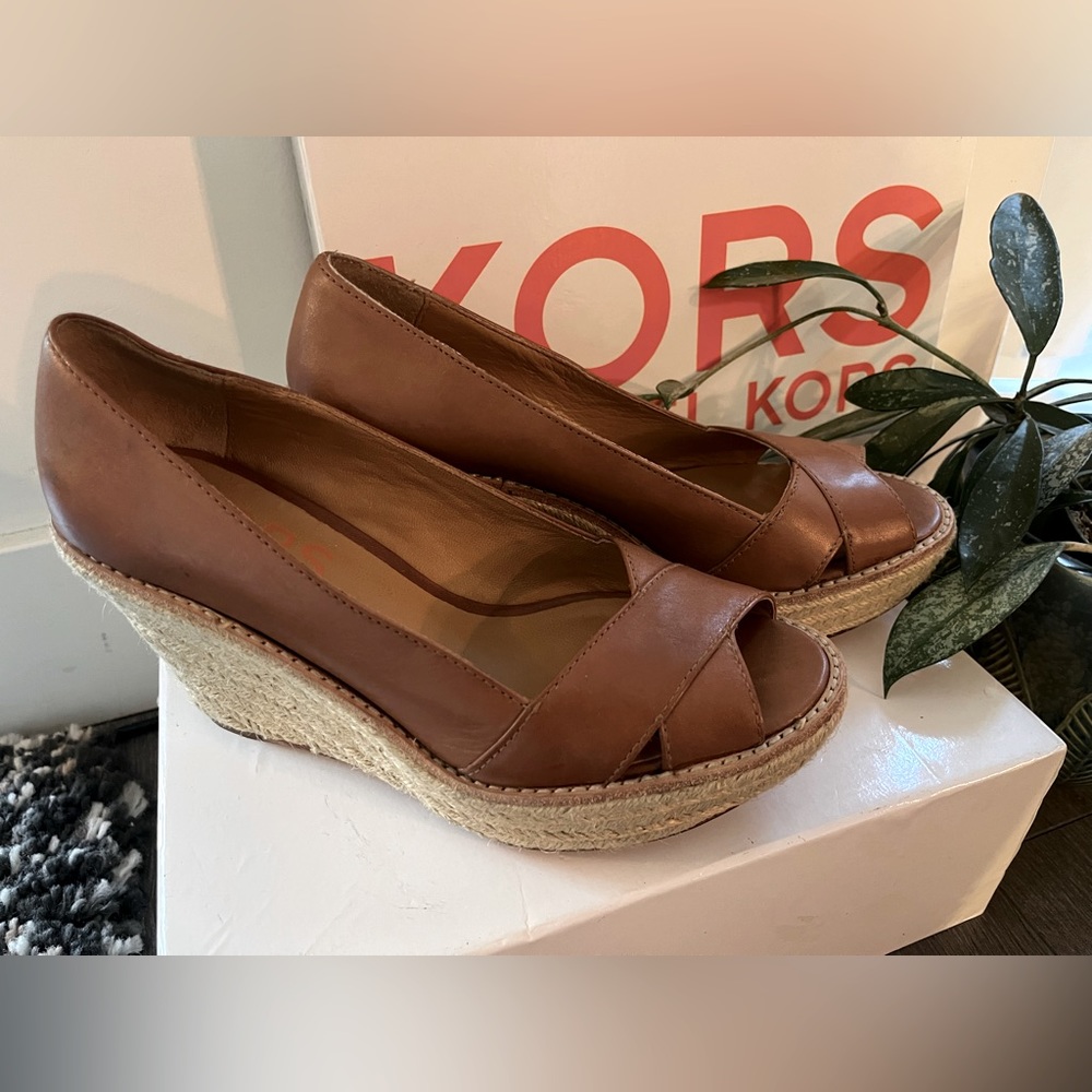 Michael Kors UPLAND Leather Espadrille Wedge Sandals Platform Brown 6.5 ❌